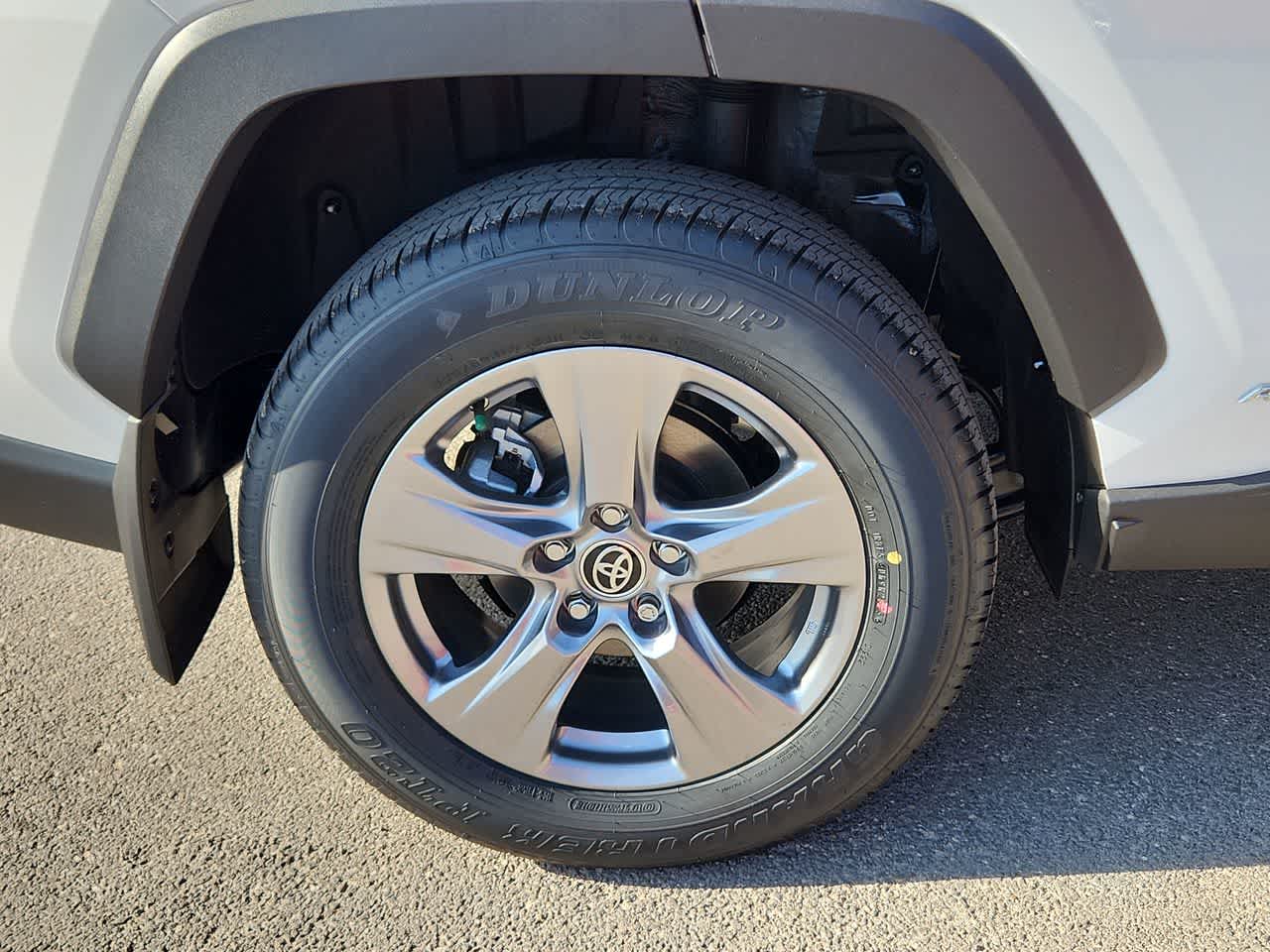 Thumbnail: 2025 Toyota RAV4 - 12