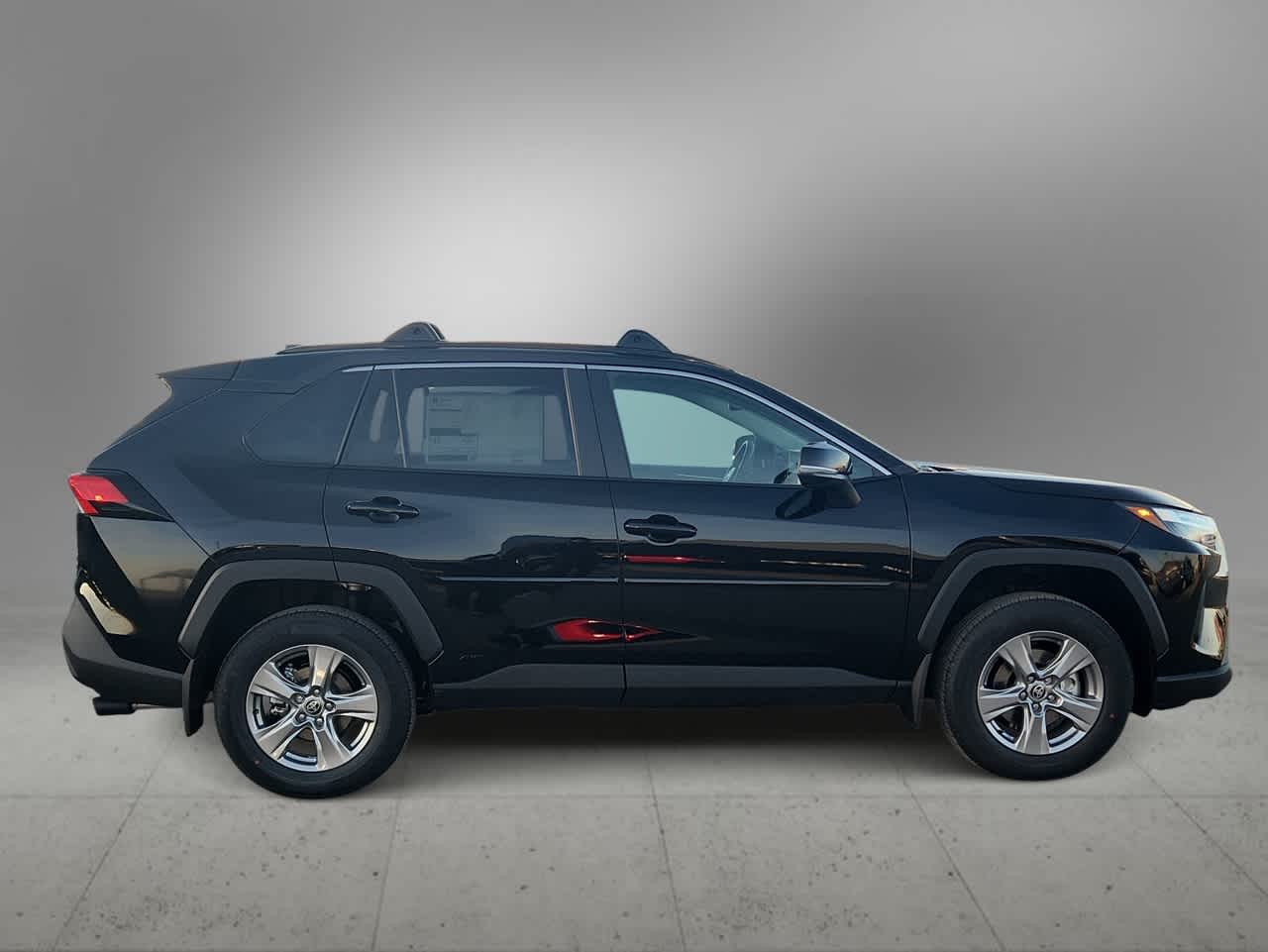 Thumbnail: 2025 Toyota RAV4 - 9