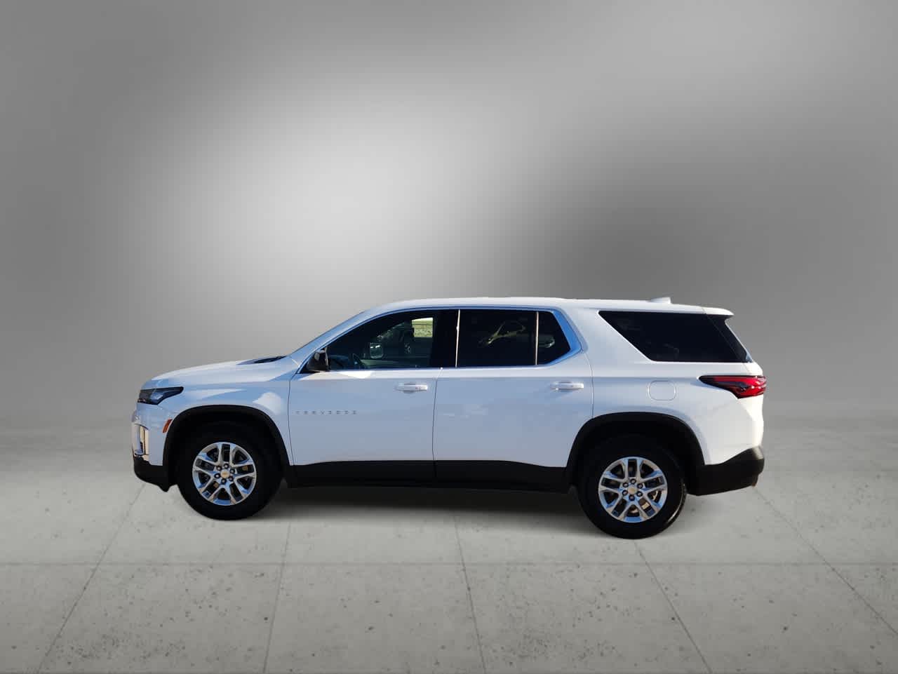 Thumbnail: 2022 Chevrolet Traverse - 5