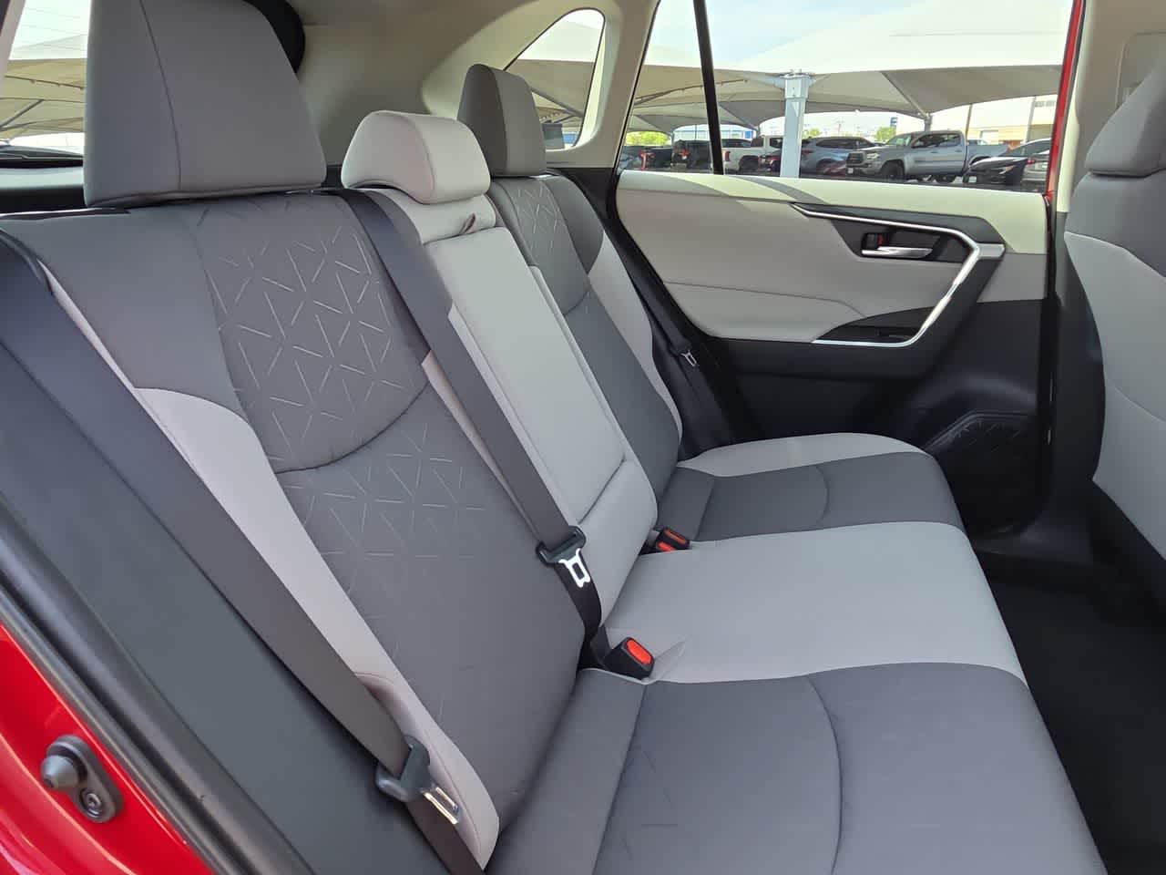 Thumbnail: 2025 Toyota RAV4 - 17