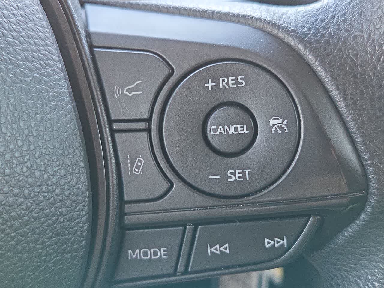 Thumbnail: 2022 Toyota Corolla - 22