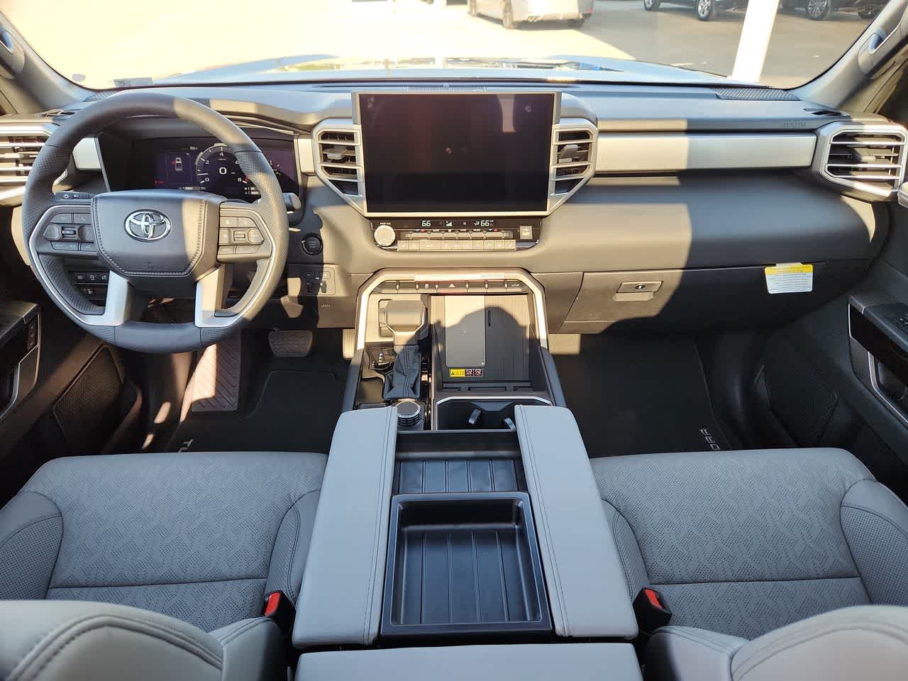 Thumbnail: 2025 Toyota Tundra - 14