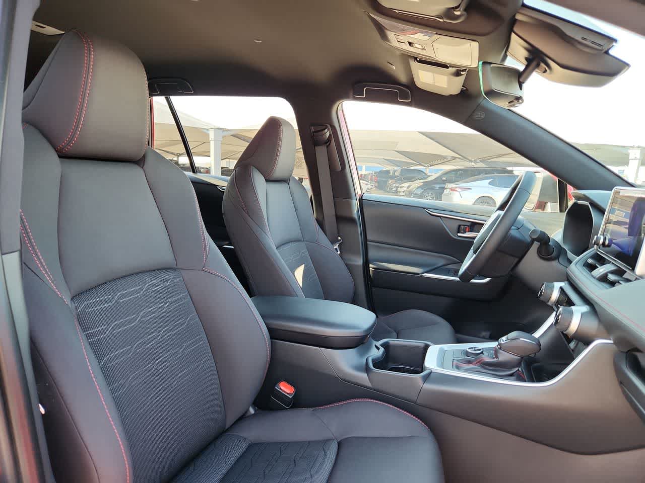 Thumbnail: 2025 Toyota RAV4 - 18