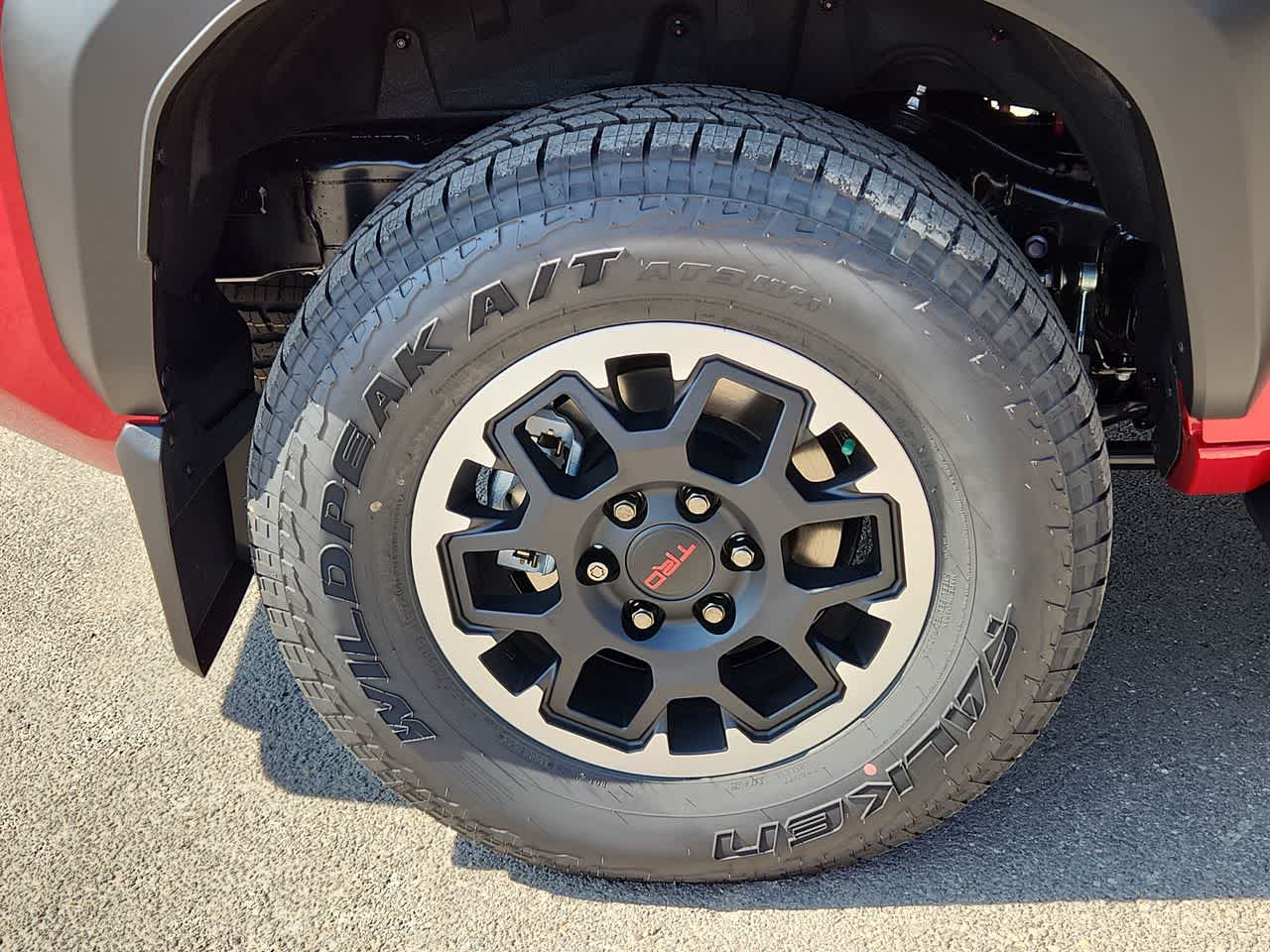 Thumbnail: 2025 Toyota 4Runner - 12