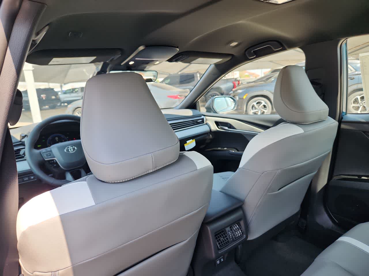 Thumbnail: 2025 Toyota Camry - 16