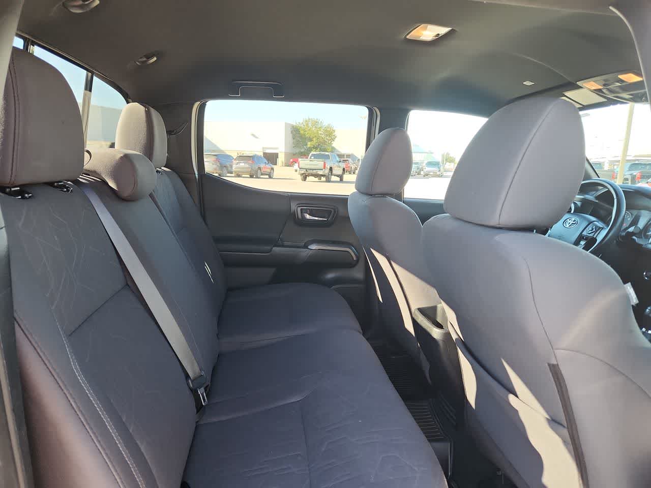 Thumbnail: 2019 Toyota Tacoma - 17