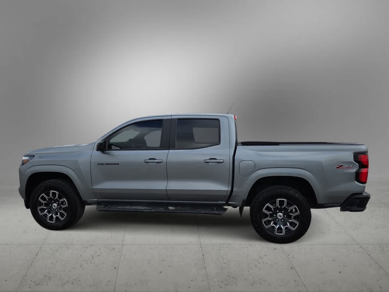 Thumbnail: 2024 Chevrolet Colorado - 5