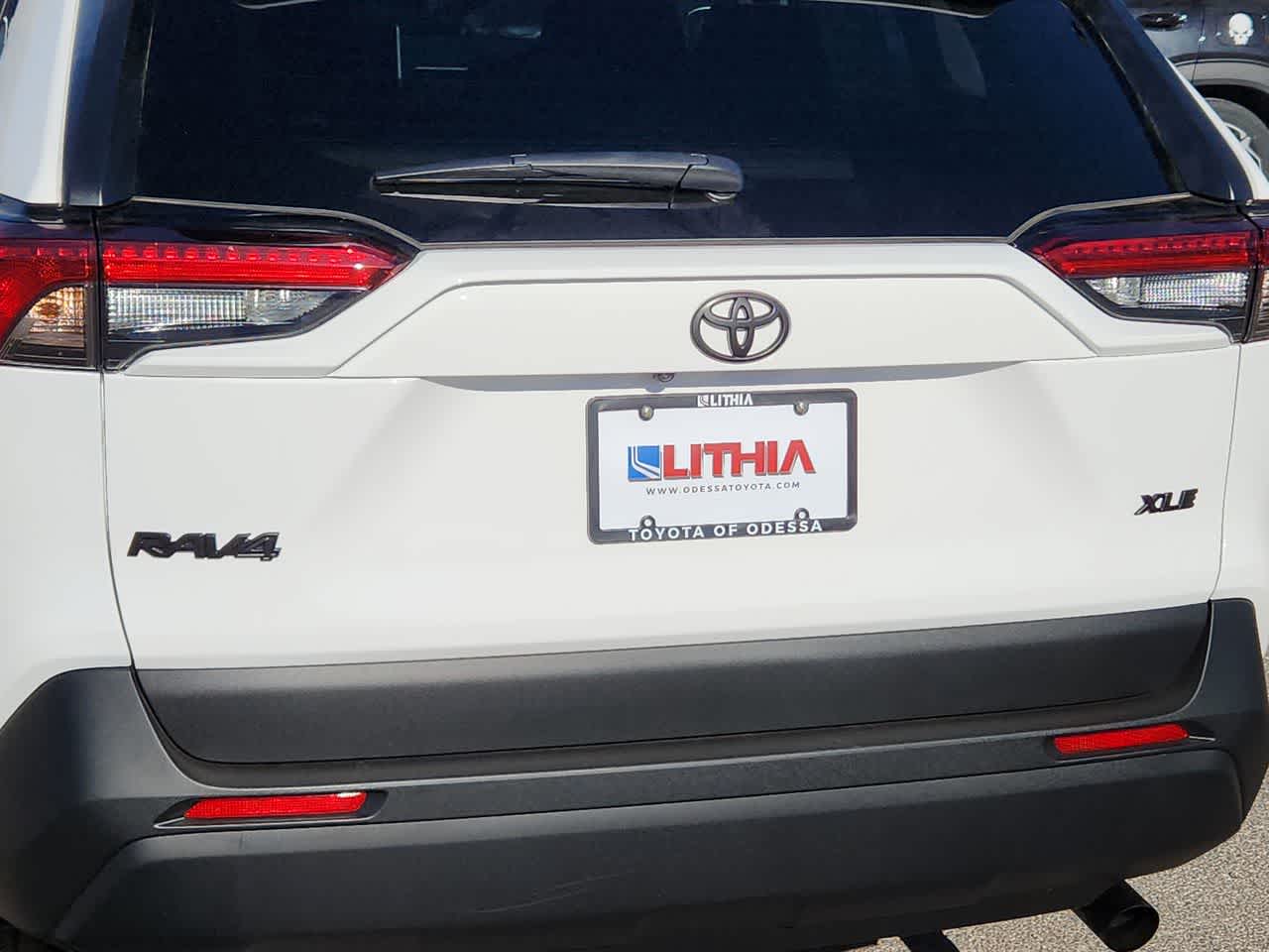 Thumbnail: 2025 Toyota RAV4 - 11