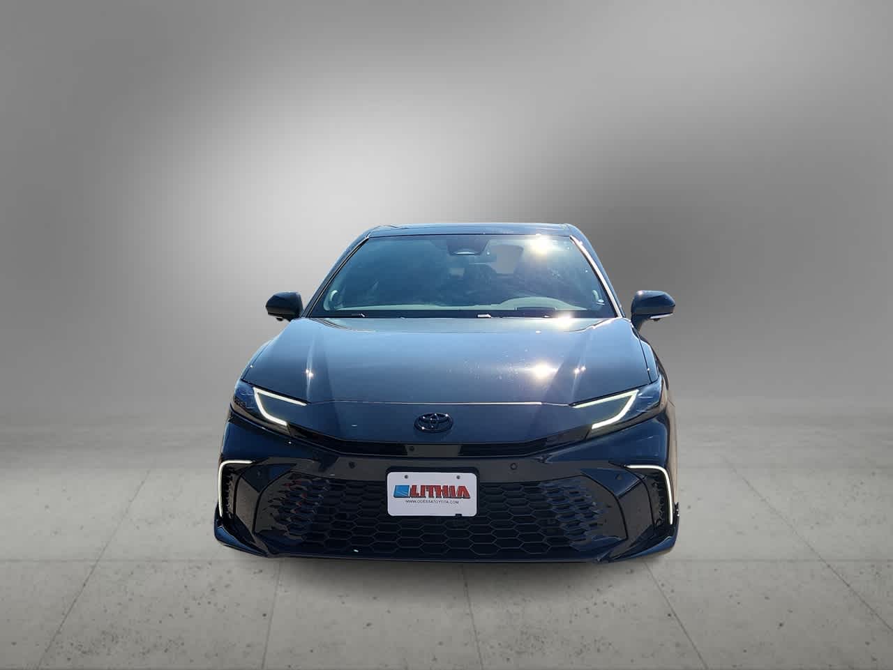 Thumbnail: 2025 Toyota Camry - 3