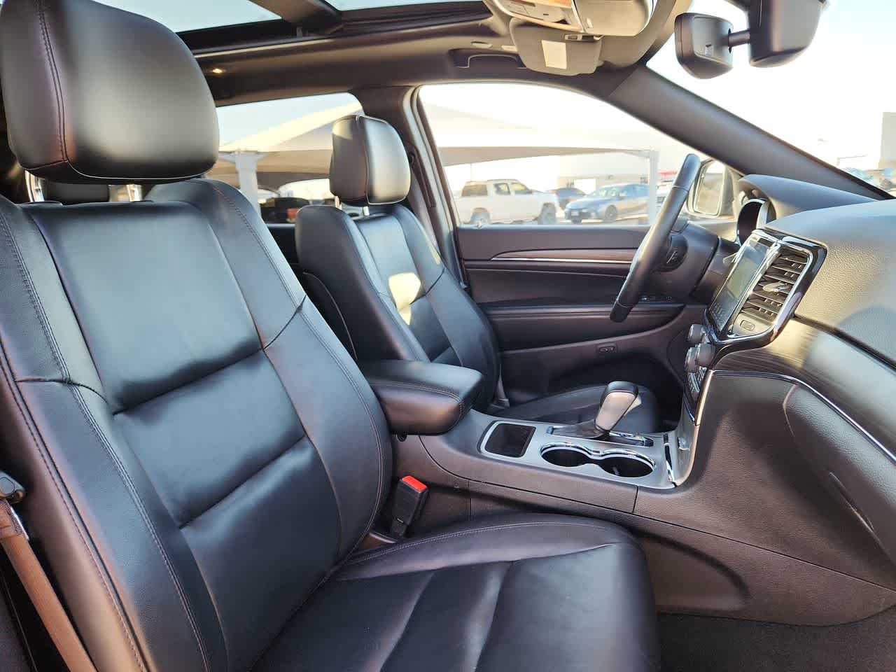 Thumbnail: 2022 Jeep Grand Cherokee - 18