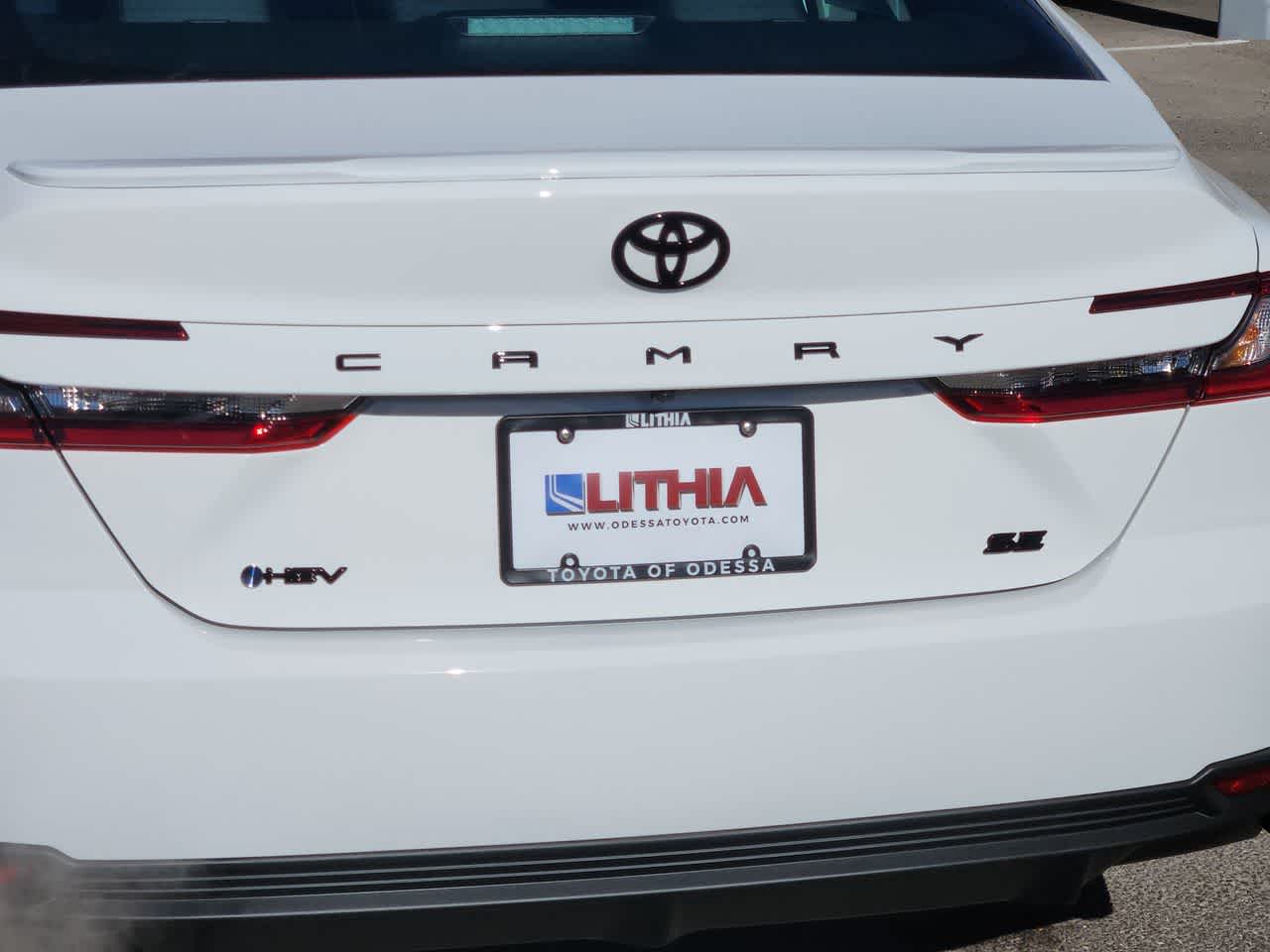 Thumbnail: 2026 Toyota Camry - 11