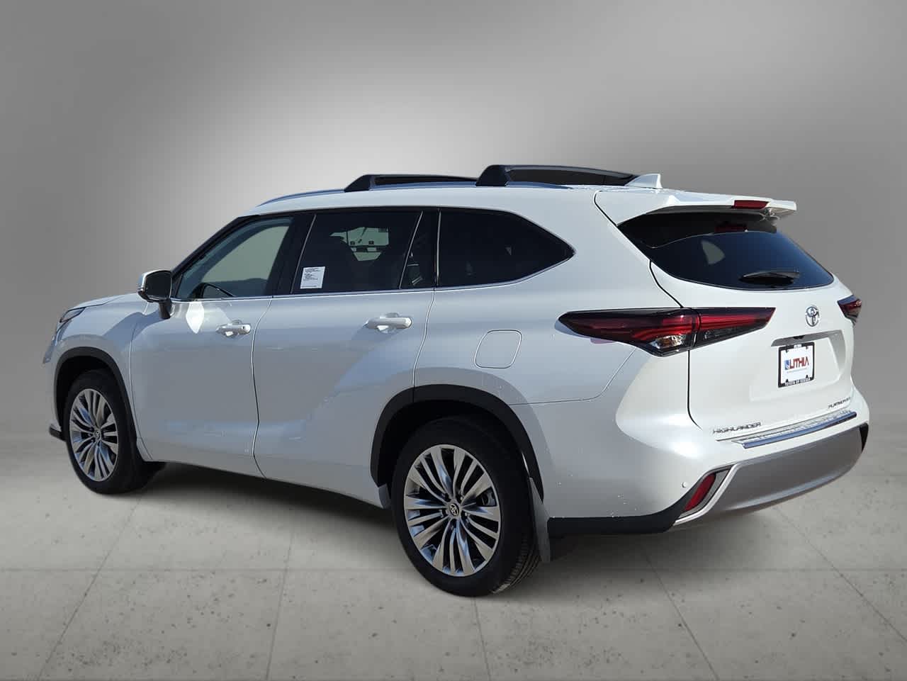 Thumbnail: 2026 Toyota Highlander - 6