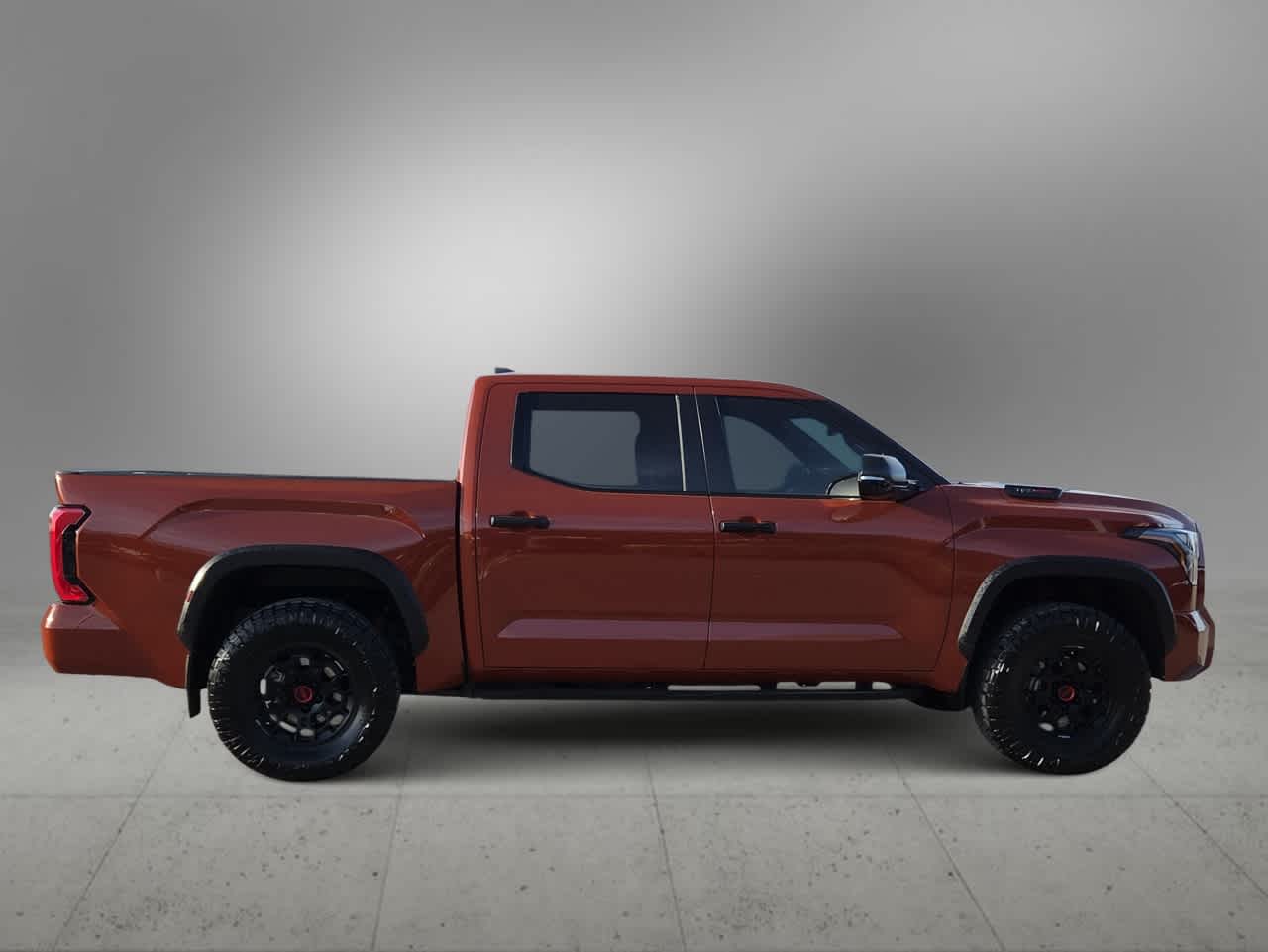 Thumbnail: 2024 Toyota Tundra - 9