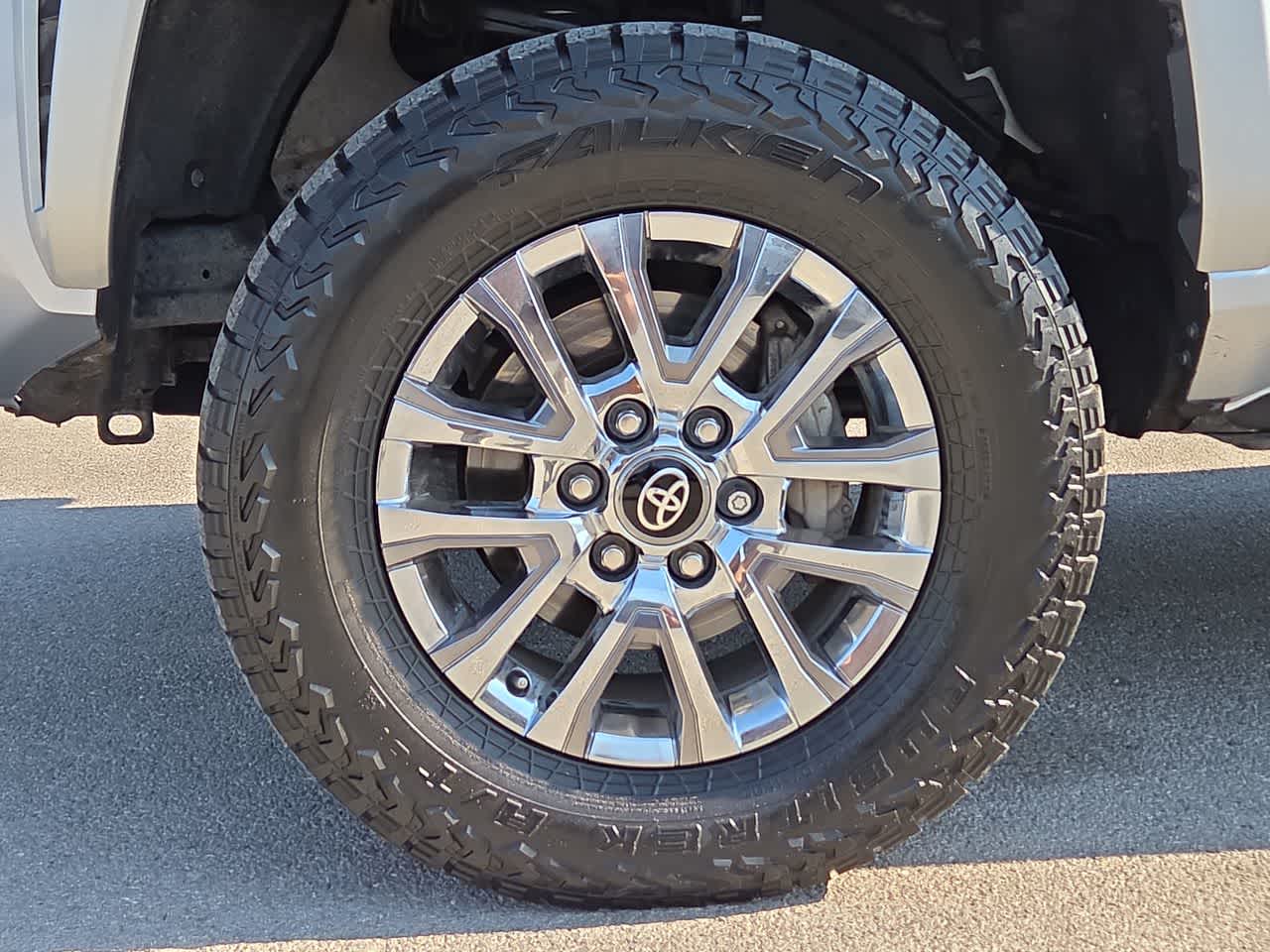 Thumbnail: 2024 Toyota Tacoma - 12