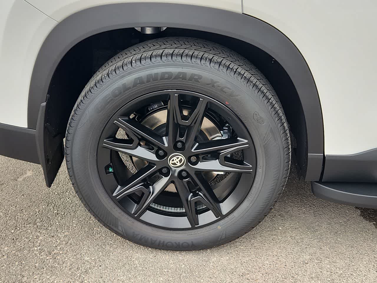 Thumbnail: 2026 Toyota Grand Highlander - 12