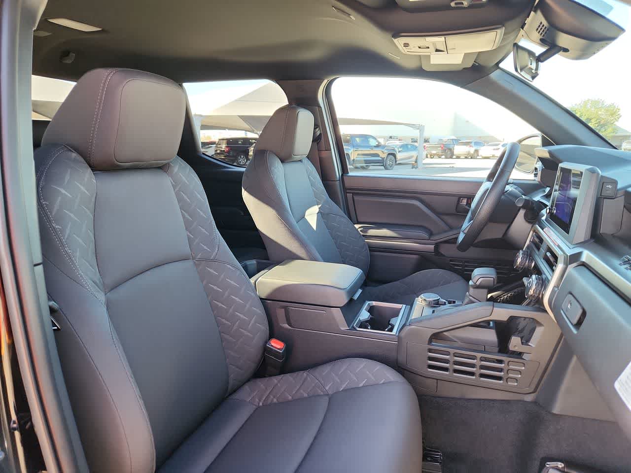 Thumbnail: 2025 Toyota Tacoma - 18