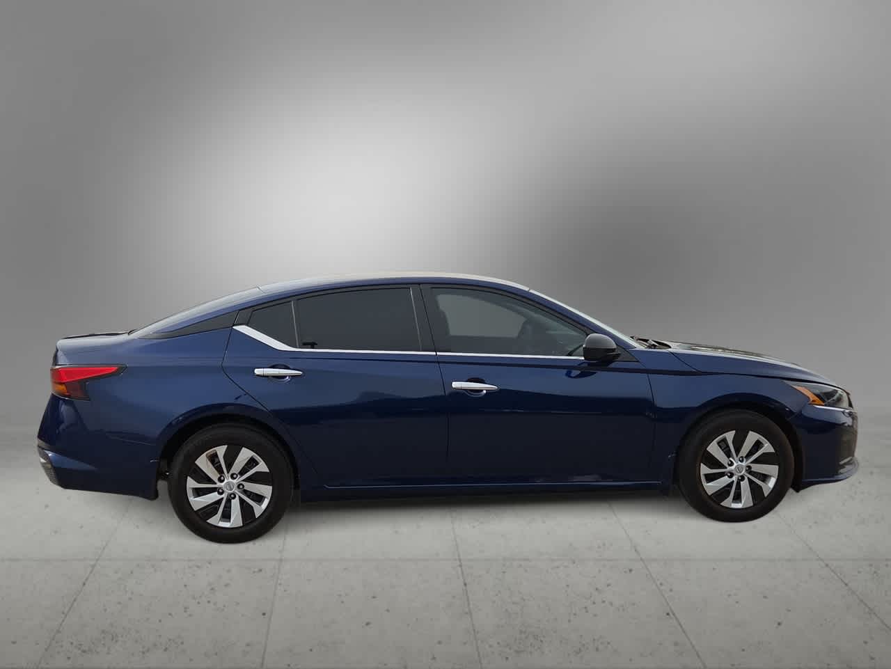 Thumbnail: 2024 Nissan Altima - 9
