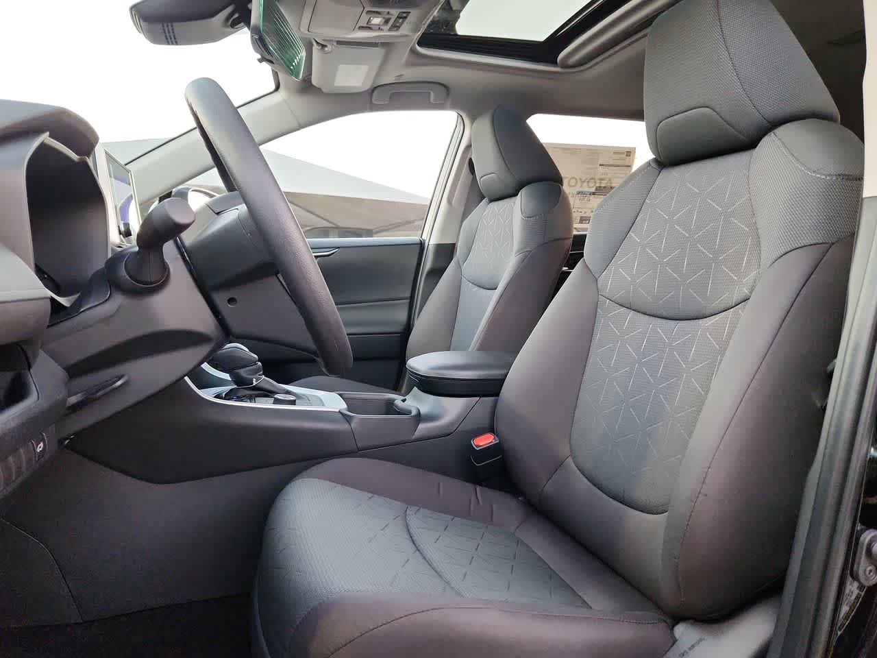 Thumbnail: 2025 Toyota RAV4 - 15