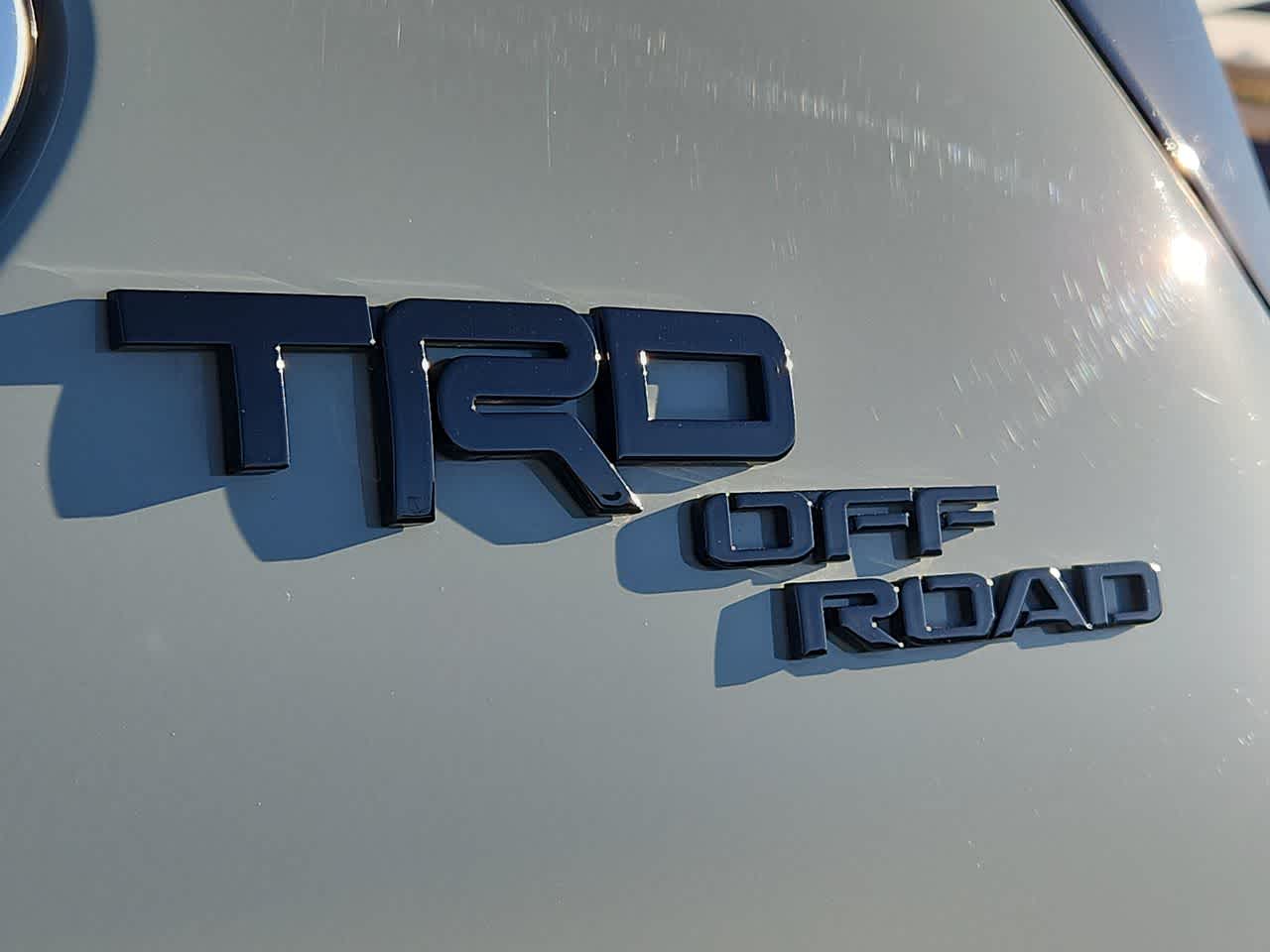 Thumbnail: 2023 Toyota Sequoia - 11