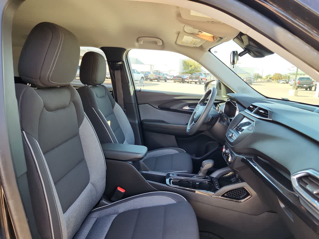 Thumbnail: 2023 Chevrolet TrailBlazer - 18