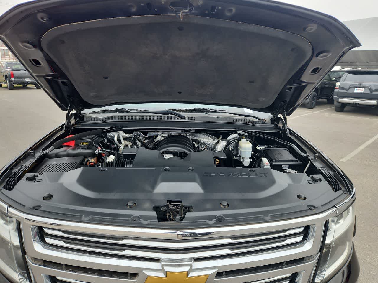 2015 Chevrolet Suburban LTZ 17