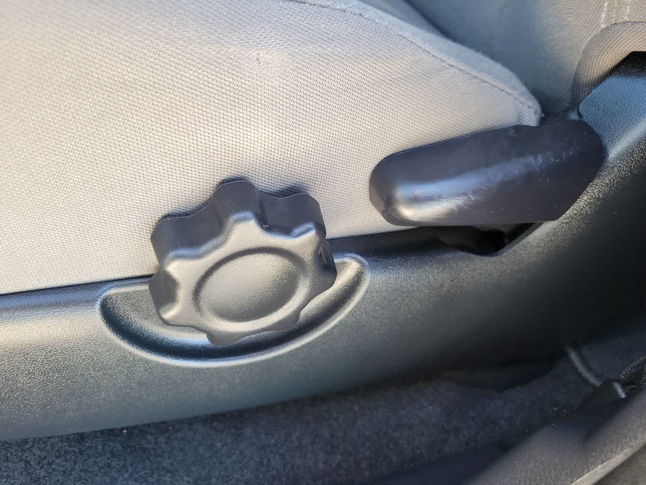 Thumbnail: 2019 Toyota Tacoma - 14