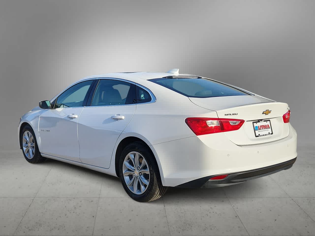 Thumbnail: 2024 Chevrolet Malibu - 6