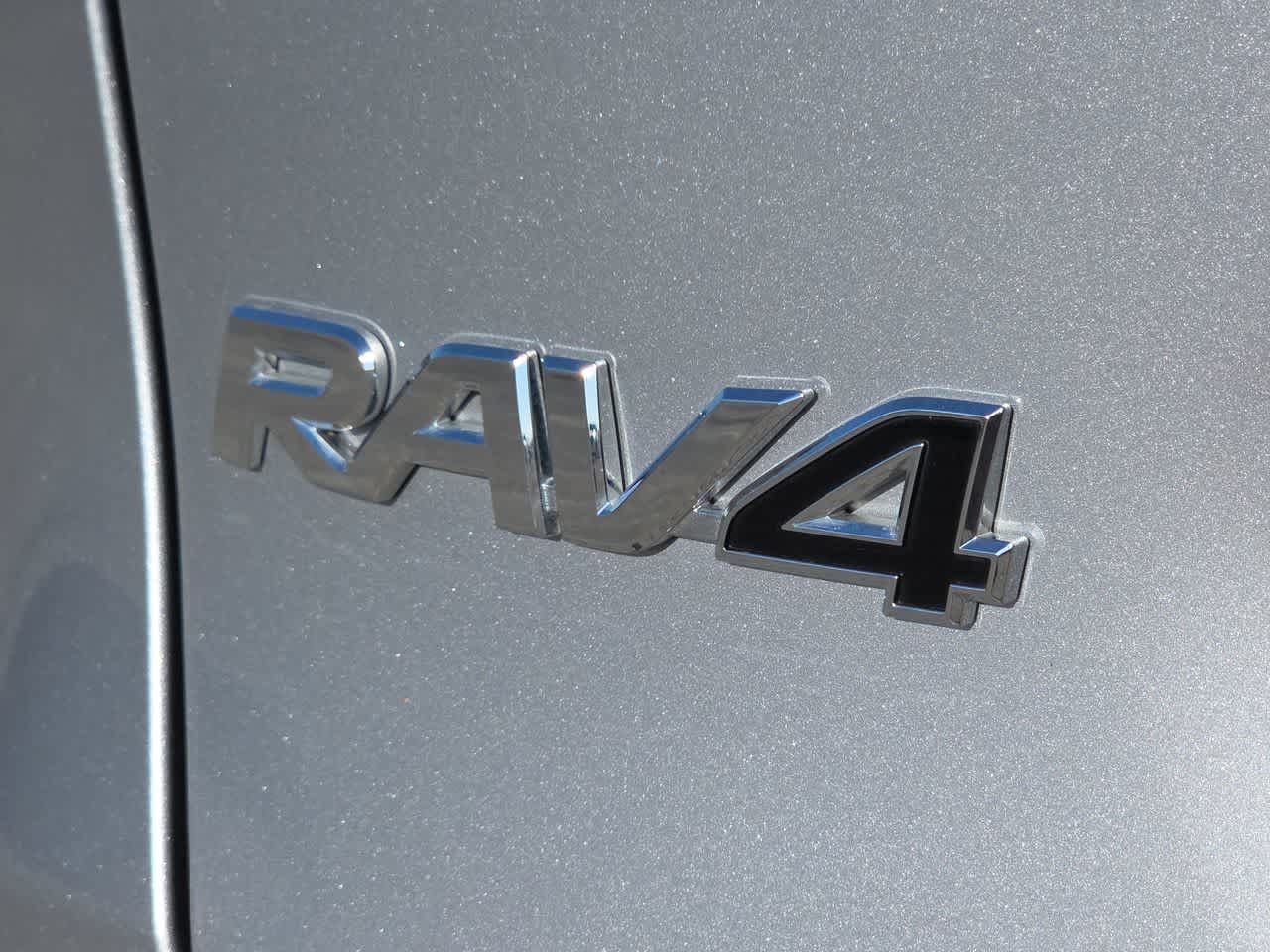 Thumbnail: 2025 Toyota RAV4 - 11