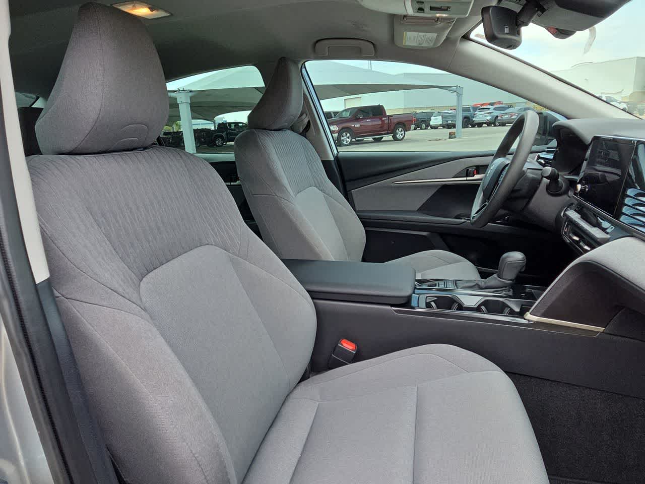 Thumbnail: 2025 Toyota Camry - 18