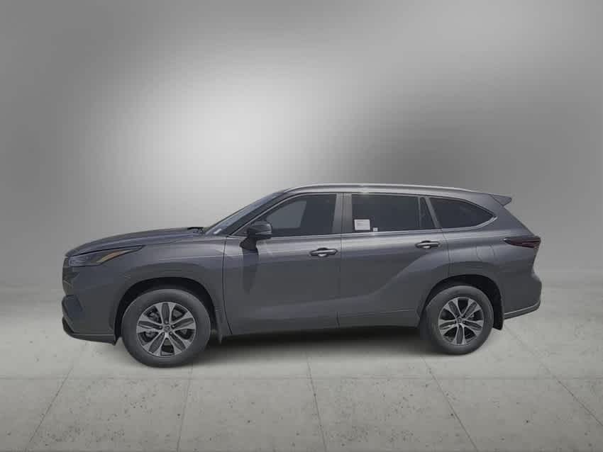 Thumbnail: 2024 Toyota Highlander - 6