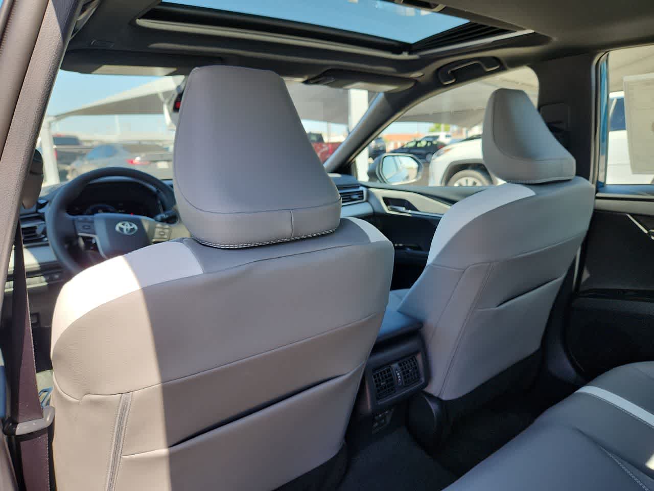 Thumbnail: 2025 Toyota Camry - 16