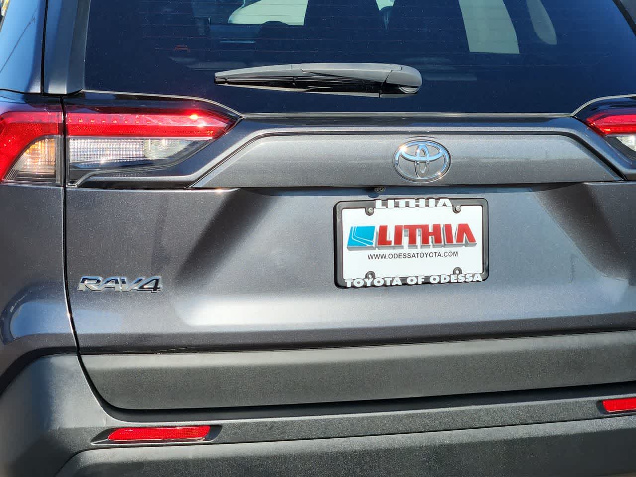 Thumbnail: 2019 Toyota RAV4 - 11