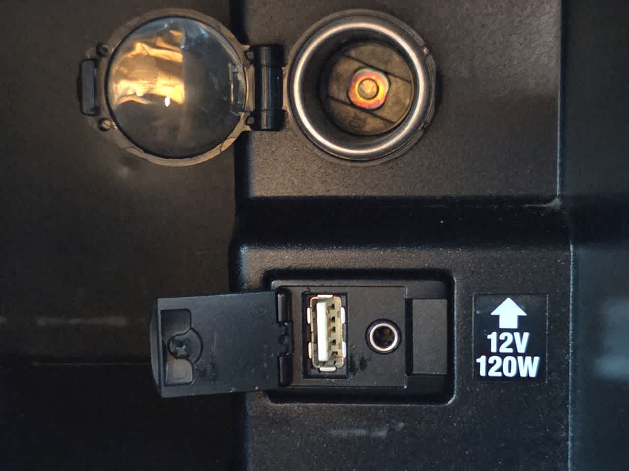 Thumbnail: 2013 Toyota Camry - 25