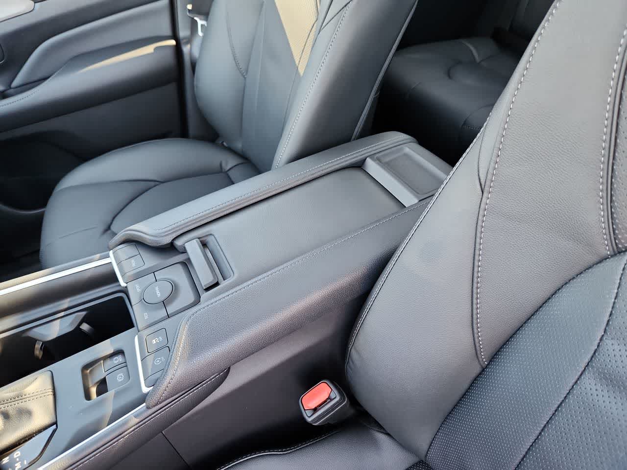 Thumbnail: 2026 Toyota Grand Highlander - 20