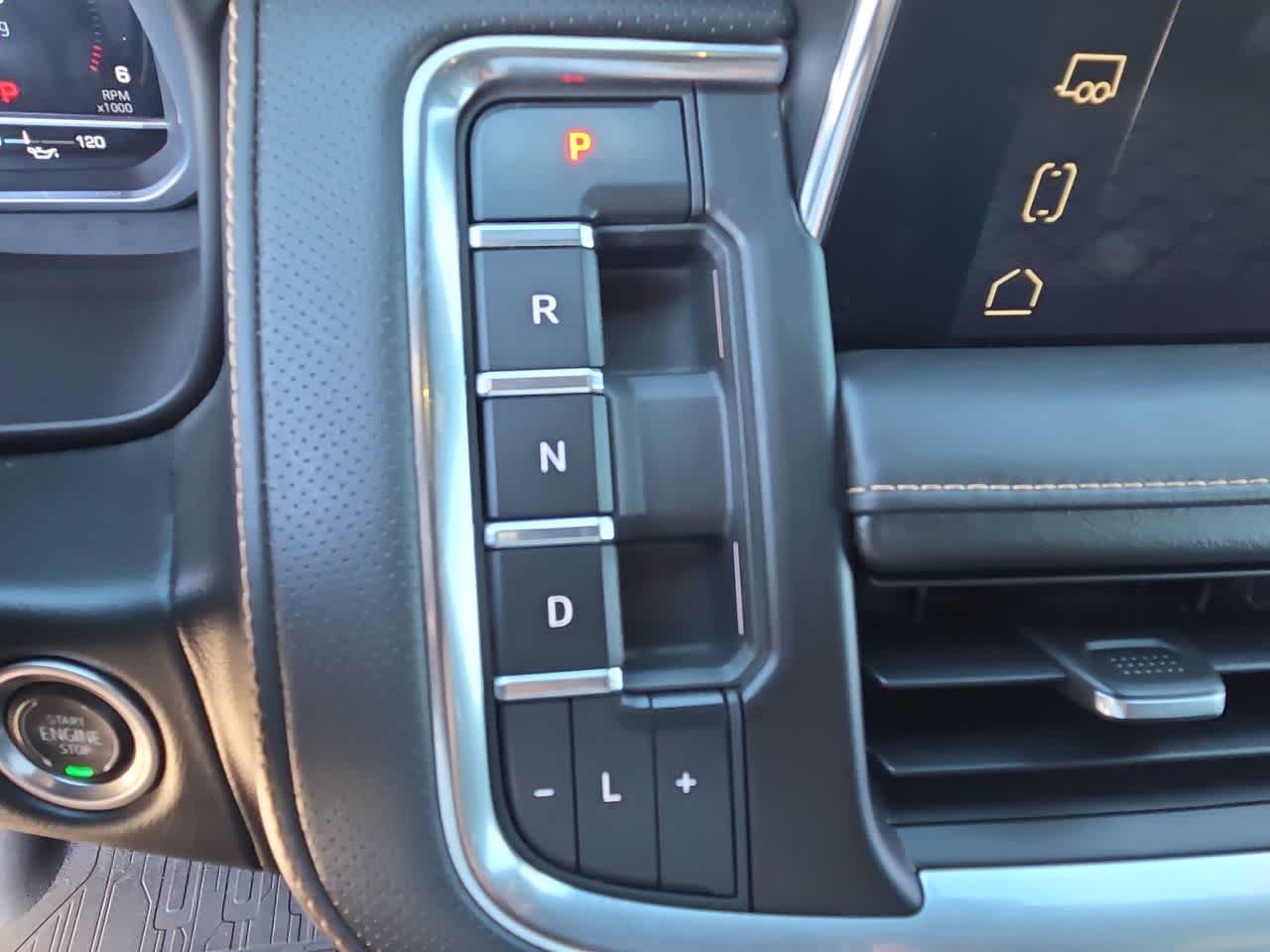 Thumbnail: 2023 GMC Yukon - 21