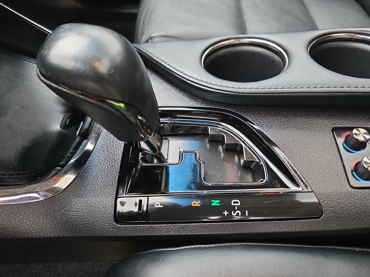Thumbnail: 2013 Toyota Avalon - 21
