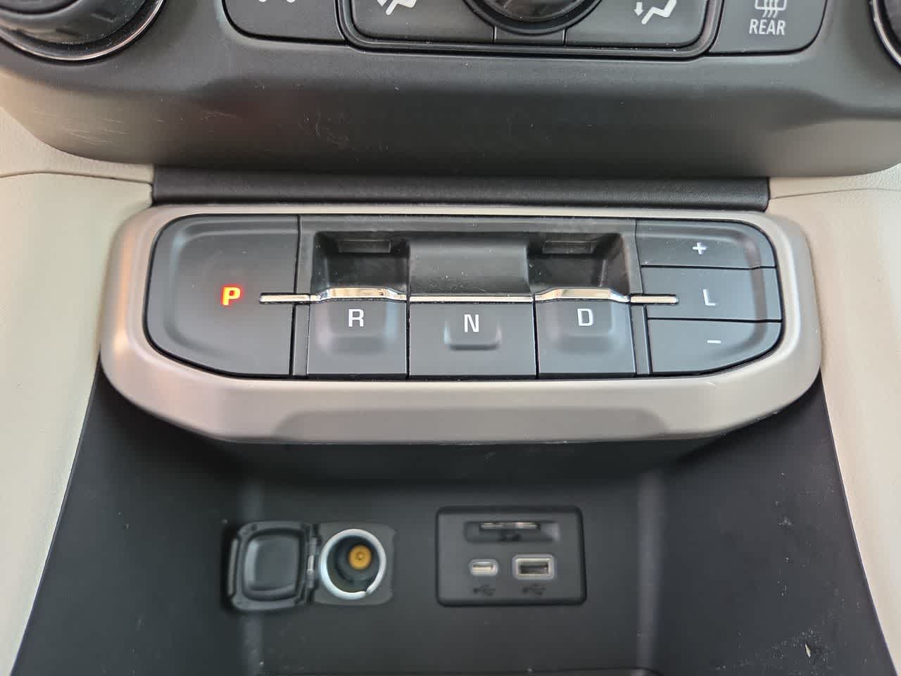 Thumbnail: 2020 GMC Acadia - 21