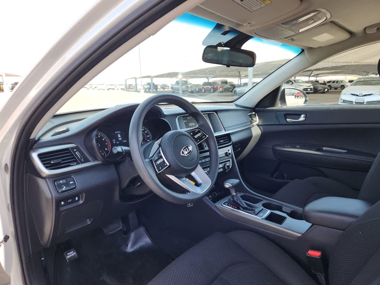 Thumbnail: 2020 Kia Optima - 10