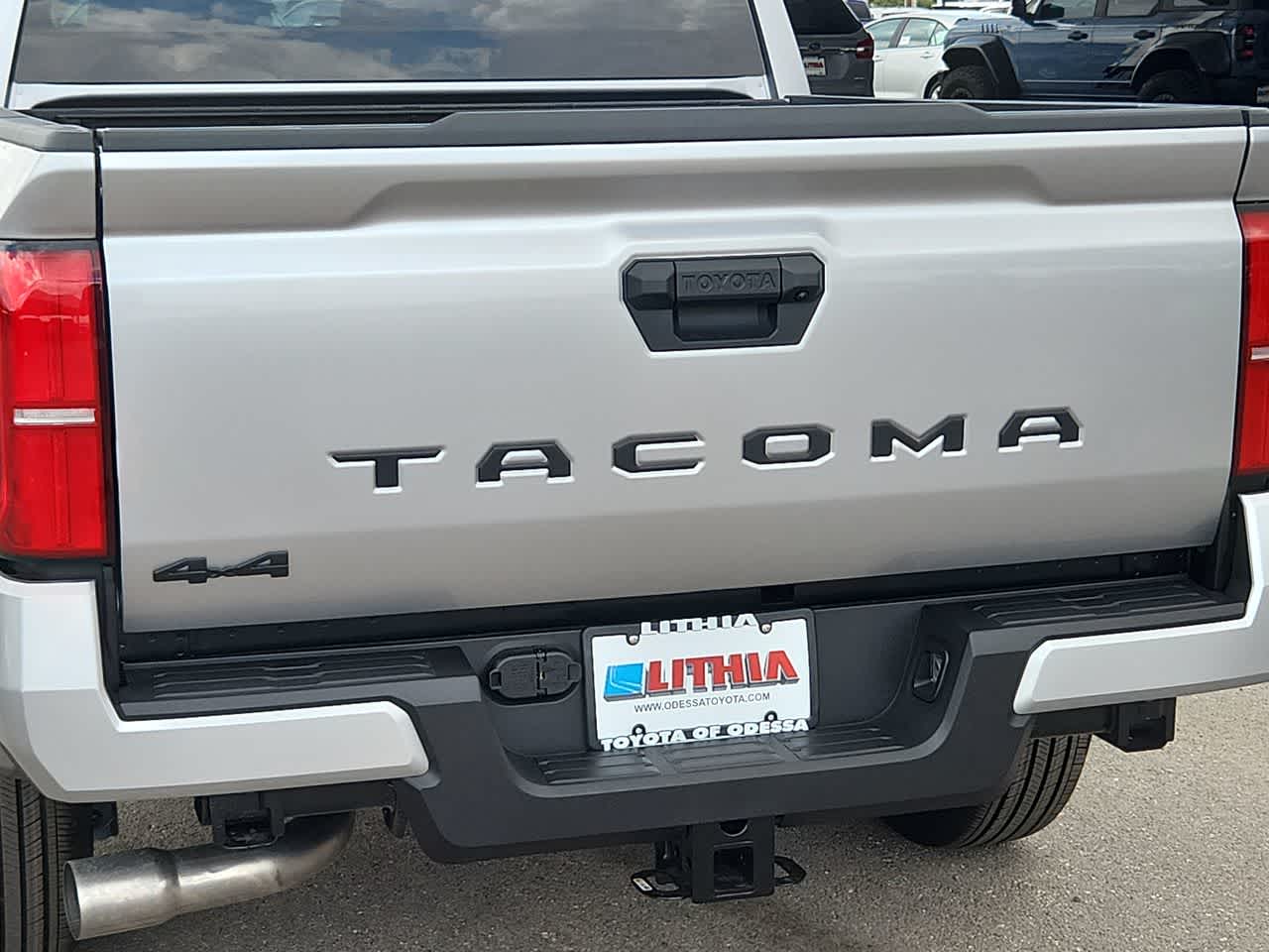 Thumbnail: 2025 Toyota Tacoma - 11