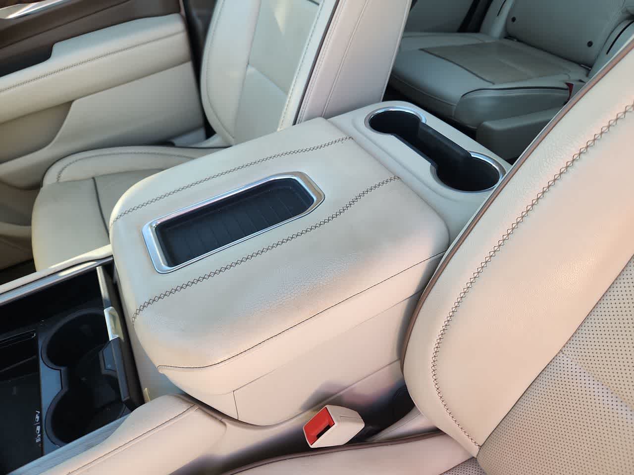 Thumbnail: 2022 GMC Yukon - 20