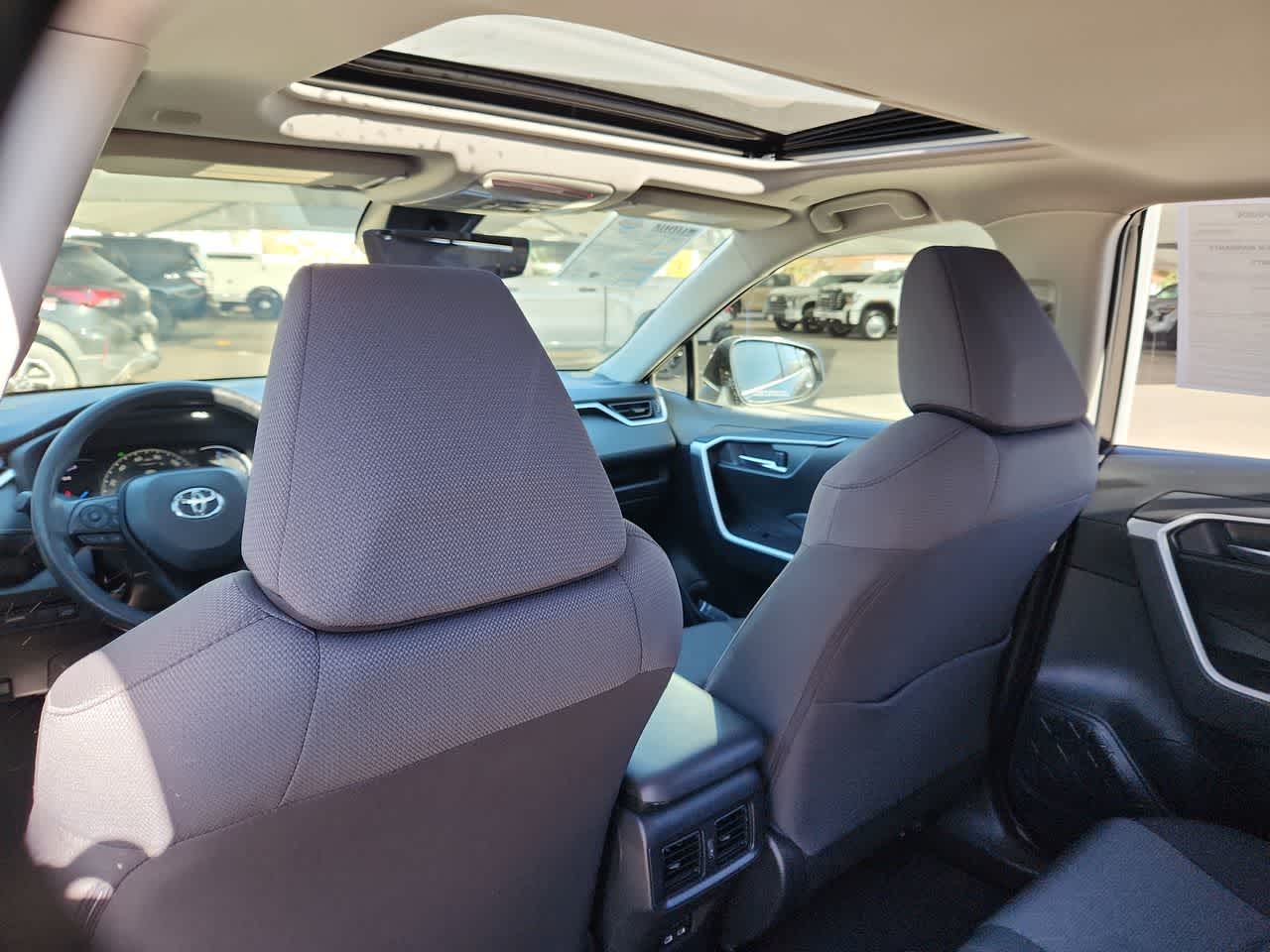 Thumbnail: 2024 Toyota RAV4 - 16