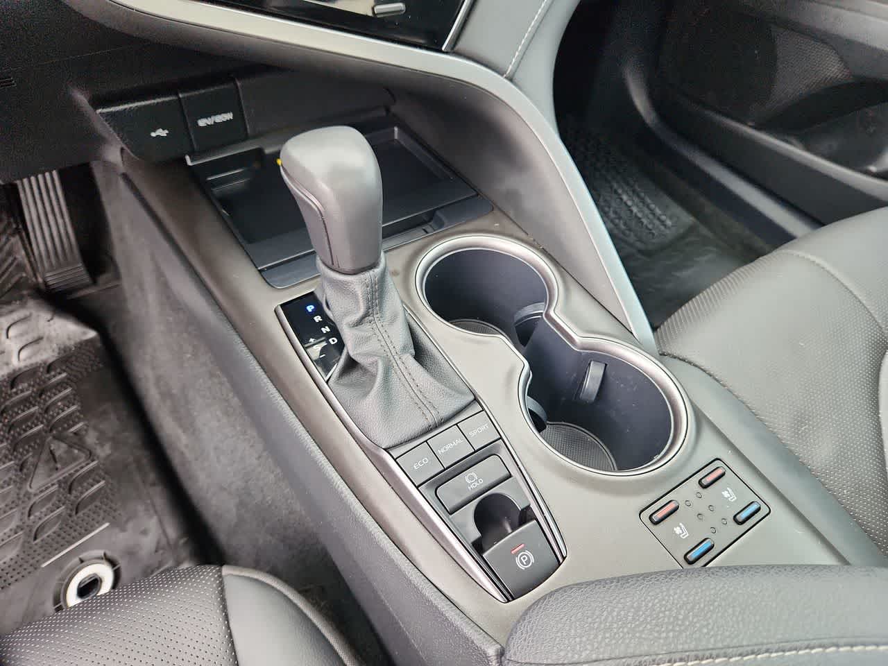 Thumbnail: 2024 Toyota Camry - 21