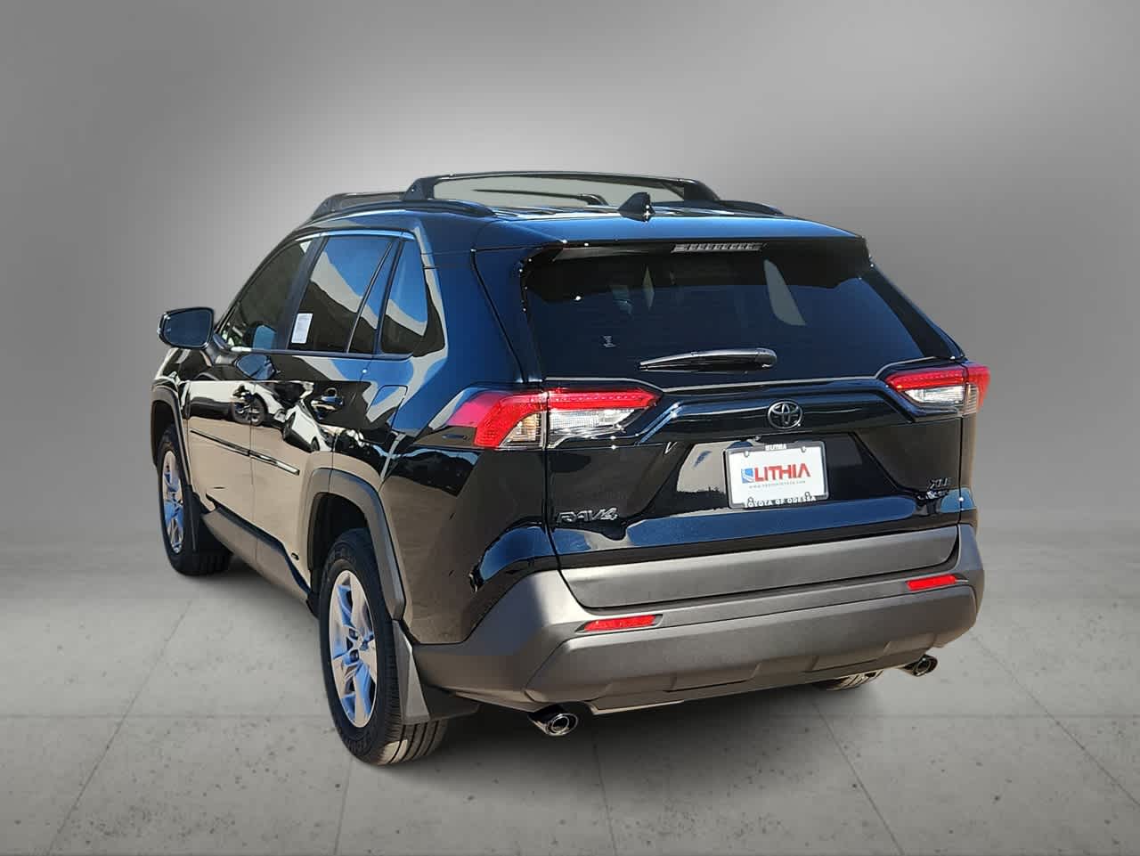 Thumbnail: 2025 Toyota RAV4 - 6