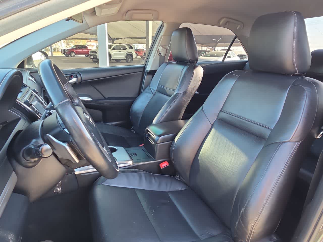 Thumbnail: 2013 Toyota Camry - 15