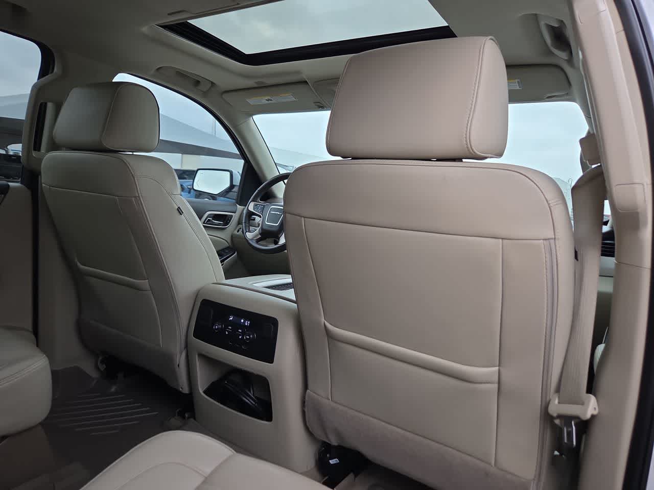 Thumbnail: 2020 GMC Yukon - 16