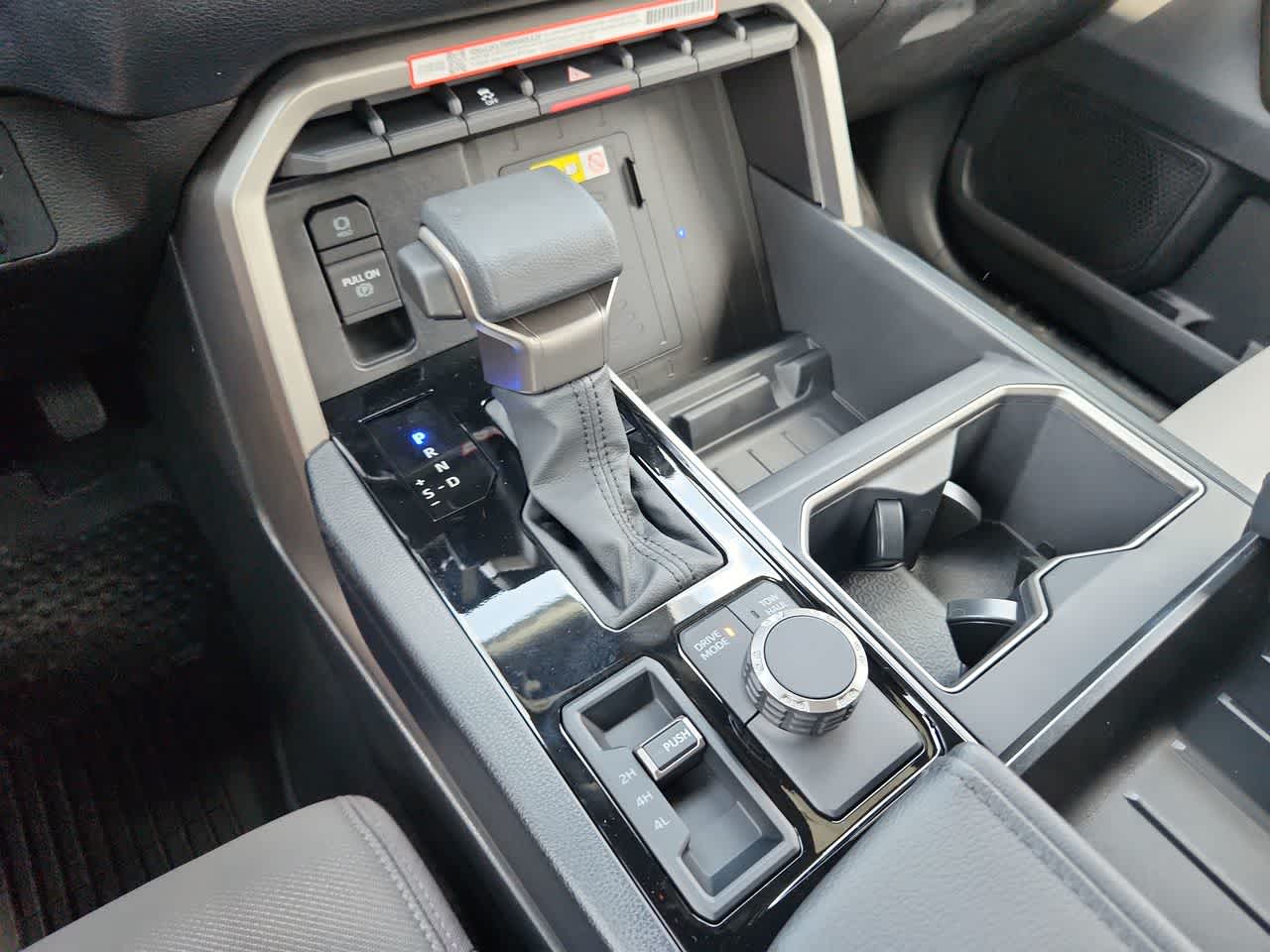 Thumbnail: 2025 Toyota Tundra - 21