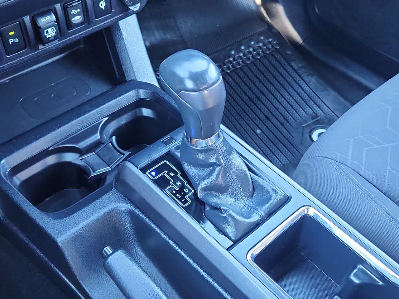 Thumbnail: 2019 Toyota Tacoma - 21