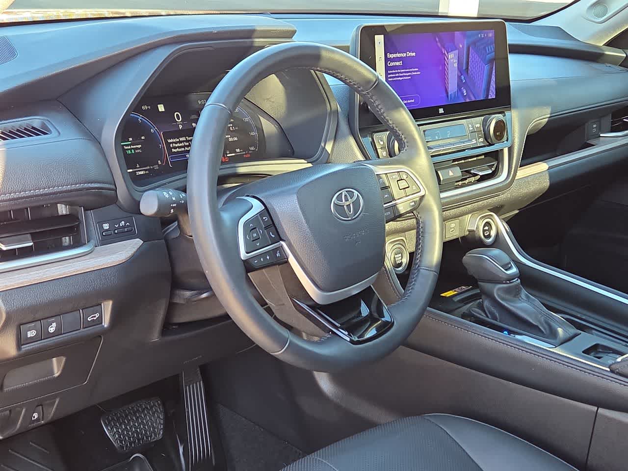 Thumbnail: 2025 Toyota Grand Highlander - 10
