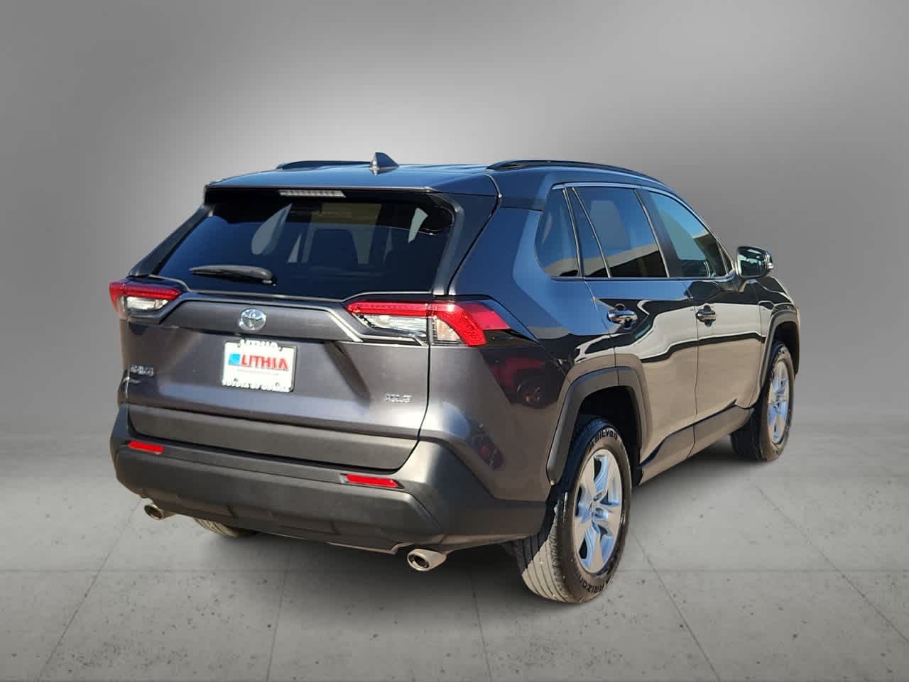 Thumbnail: 2019 Toyota RAV4 - 8
