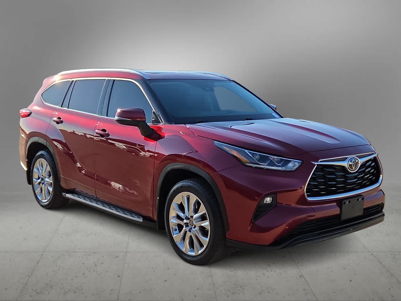 Thumbnail: 2023 Toyota Highlander - 2